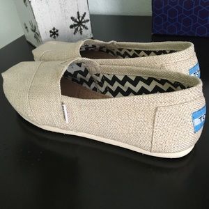 Toms shoes👍